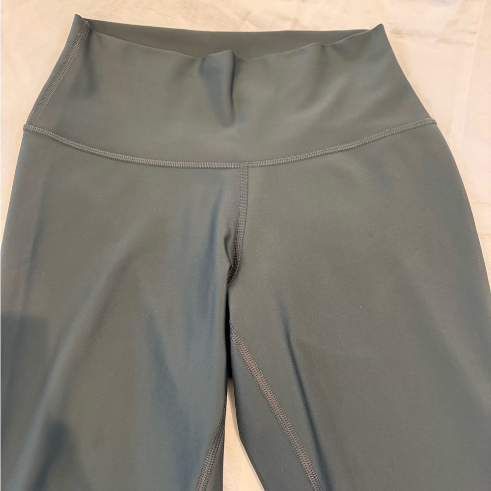 Alo Yoga 7/8 High-Waist Airlift legging